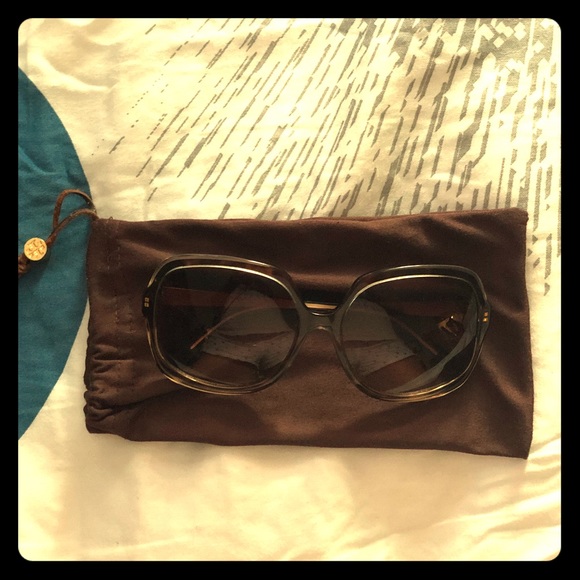 Tory Burch Accessories - Tory Burch sunglasses Tory Burch Accessories - Tory Burch sunglasses